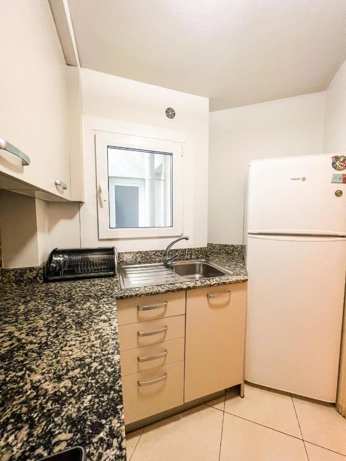 Apartamento Ontario En El Centro De Andorra La Vella Con Parking Apartment Екстериор снимка