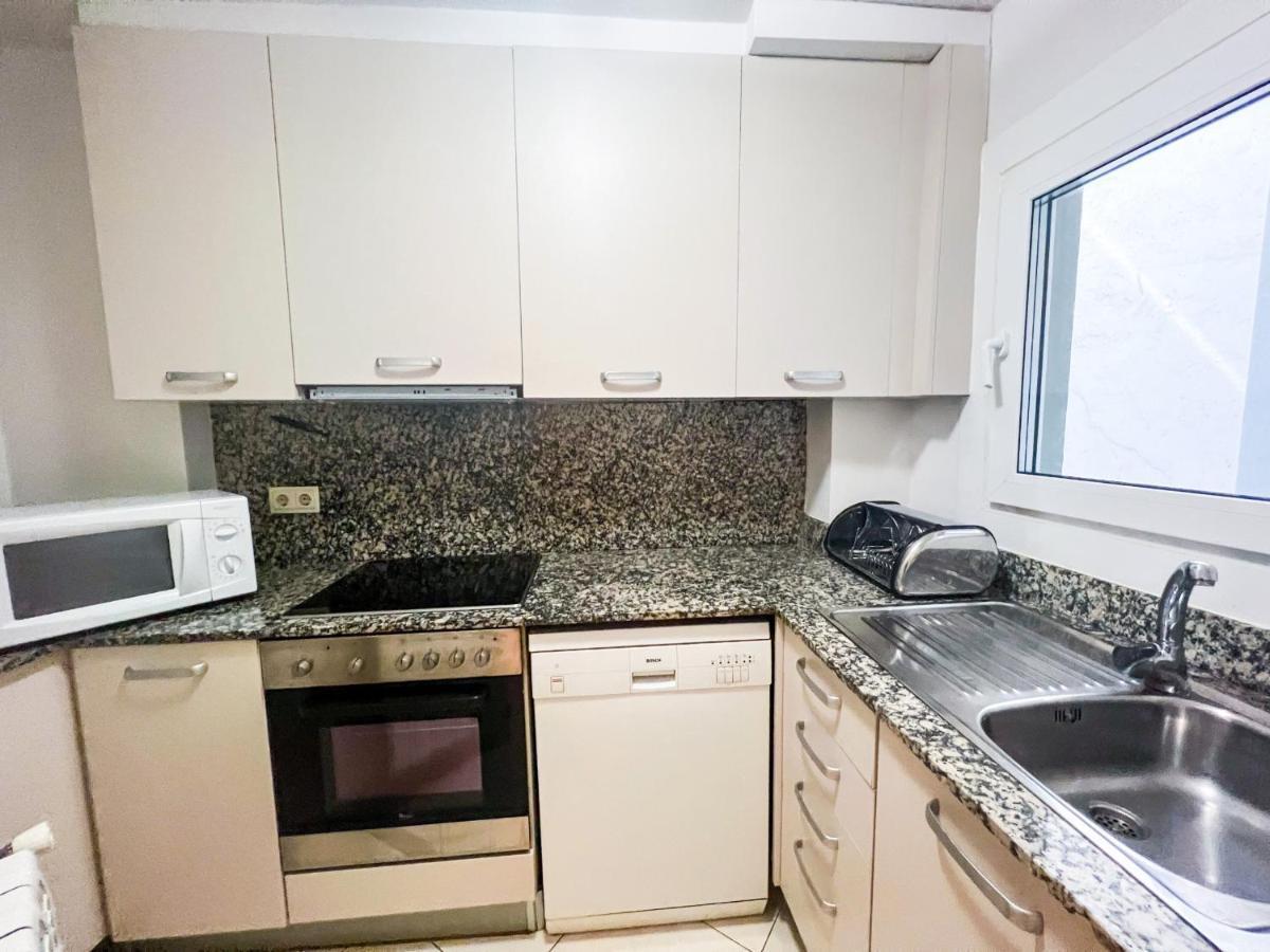 Apartamento Ontario En El Centro De Andorra La Vella Con Parking Apartment Екстериор снимка