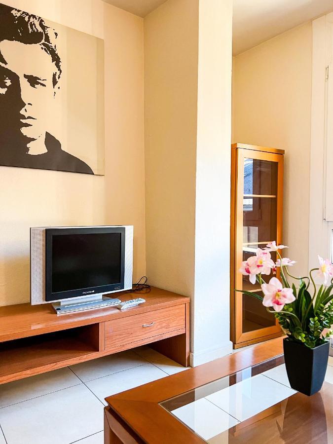 Apartamento Ontario En El Centro De Andorra La Vella Con Parking Apartment Екстериор снимка